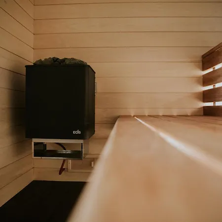 Woodbox Apartment